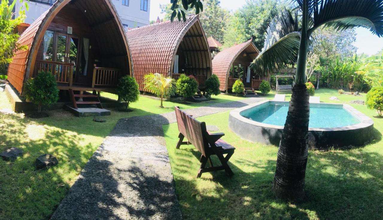 Pondok Sari Homestay Ungasan Exteriör bild