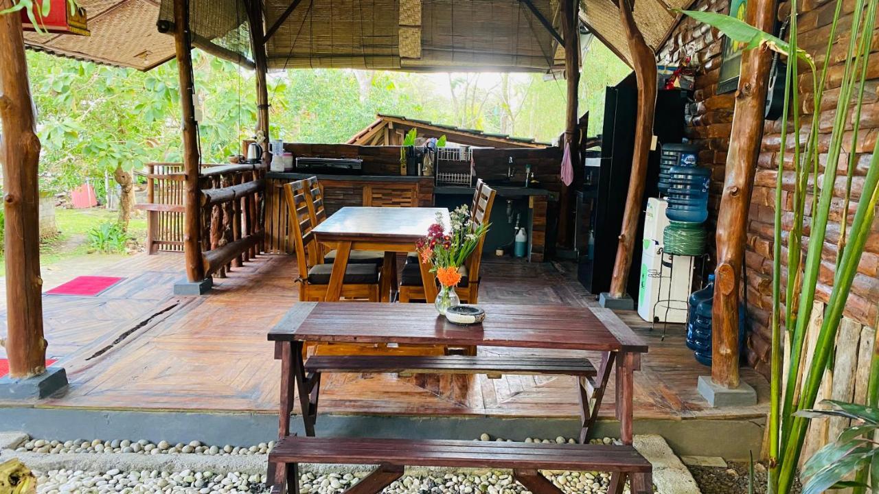 Pondok Sari Homestay Ungasan Exteriör bild